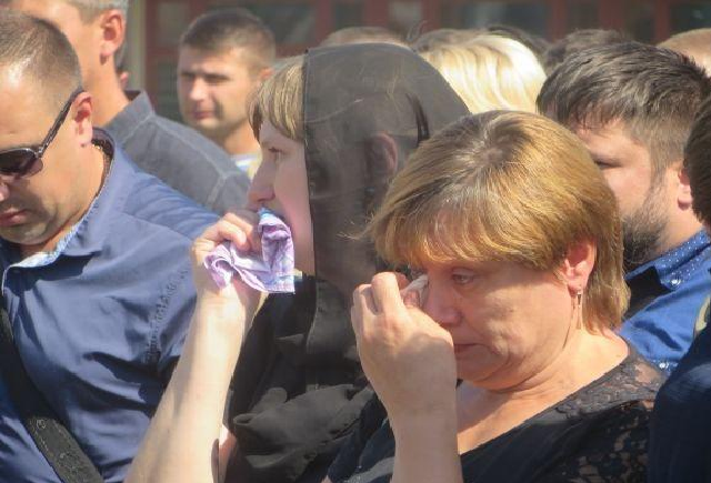 Земляки попрощалися із загиблим за лінією фронту полковником спецназу