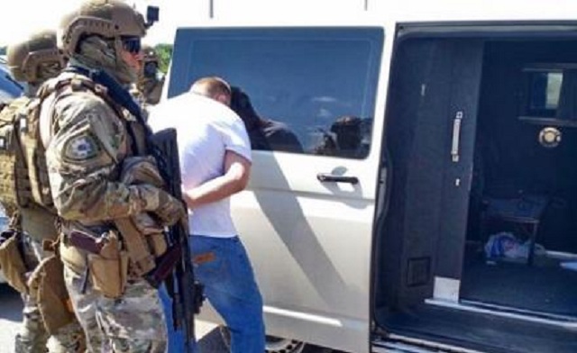 Продажные фискалы «крышевали» финансовую «прачечную» с оборотом 30 млн в месяц