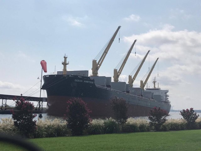 В Украину отправили первую партию антрацитового угля из США