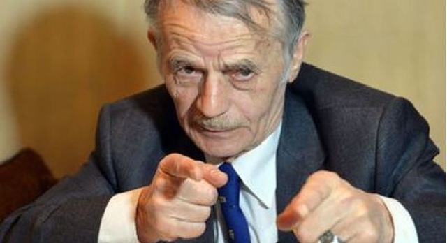 Джемилев: завод Фирташа получает электричество и сырье с материковой Украины