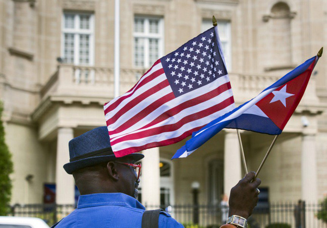 Госдеп: На Кубе атаковали сотрудников посольства США, пострадали 16 человек