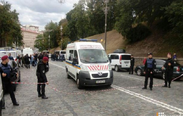 Взрыв на Грушевского квалифицирован, как покушение на убийство - Нацполиция