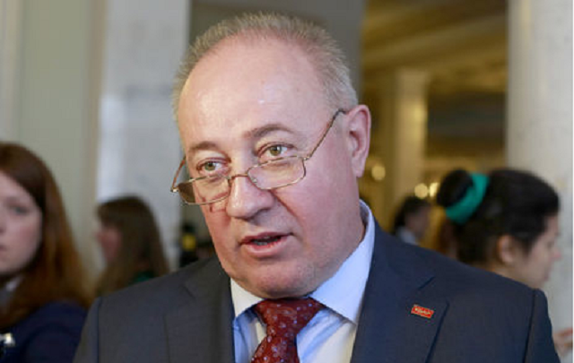 Чумак: У Медведчука есть определенные привилегии, потому что он – политический отец Порошенко