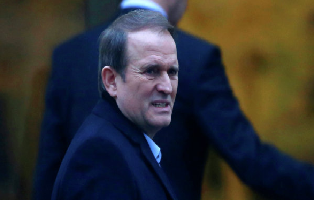 Анафема Медведчуку распространилась по Украине