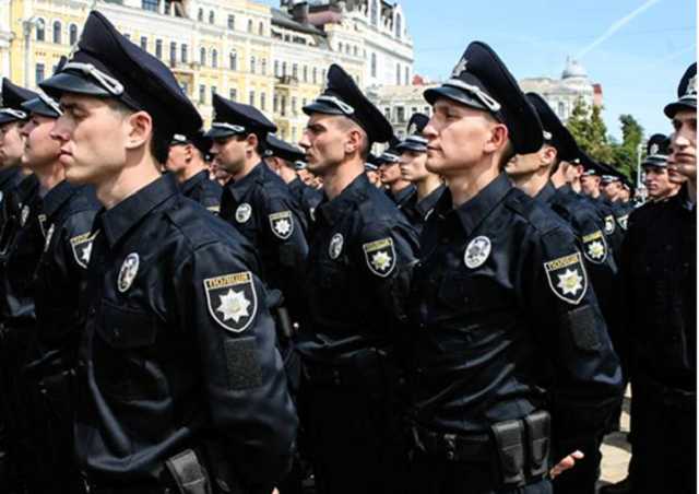 Вниманию водителей: Полиция получила полномочия осматривать личные вещи граждан и их транспортные средства
