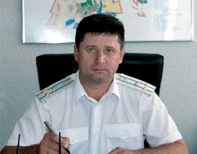 Прокурор Сергей Борисов: искусство переписать хату на кота