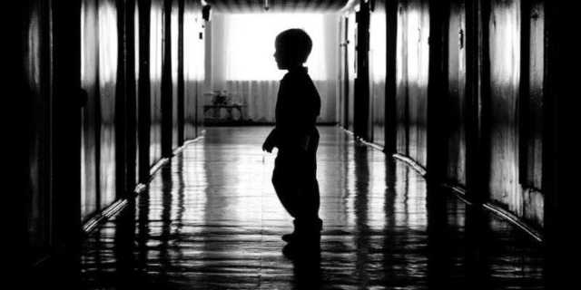 Кто голоднее — сироты или депутаты? Как слуги народа объедают детей