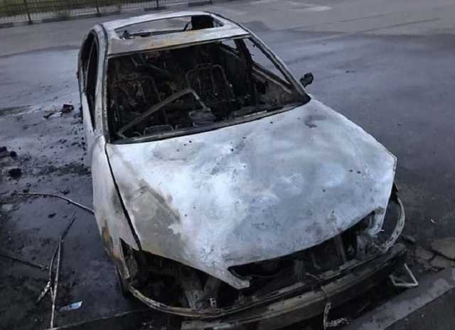 Директору скандальной Тарасовской свалки подожгли машину