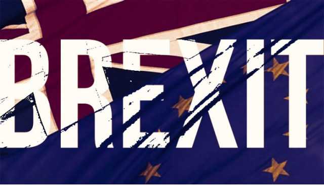 Bloomberg: В Еврокомиссии назвали «глупым» решение британцев выйти из ЕС