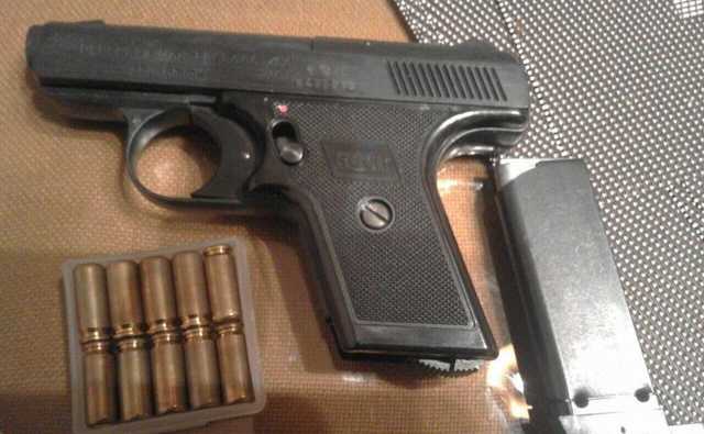 У Києві затримали п’ять поліцейських за підозрою у пограбуванні пасажирів столичного вокзалу