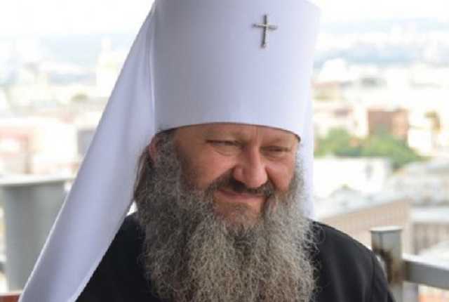 Cкандальный настоятель Лавры блеснул на Ukrainian Fashion Week