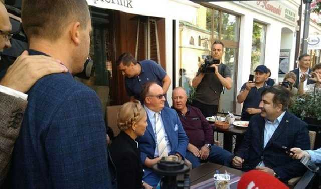 Саакашвили, Тимошенко и Садовой: кто возглавит оппозиционную "тройку"