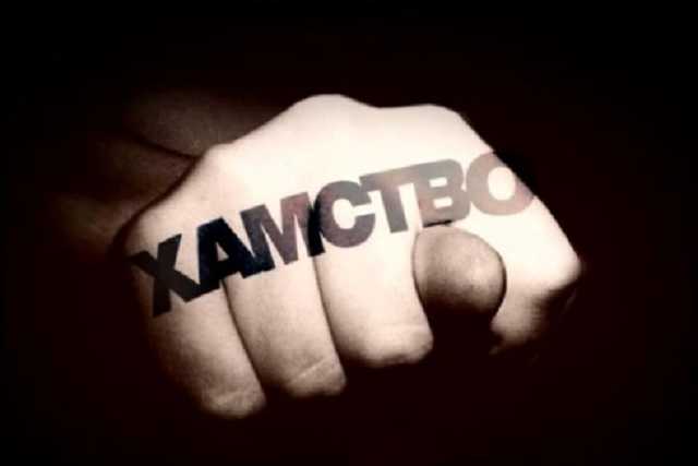 Украинцев взбесил хам в киевской маршрутке, воюющий за место с бабушками