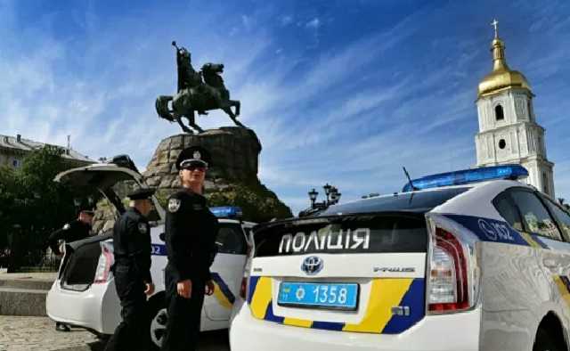 Полиция сделала предупреждение владельцам роскошных и дорогих авто