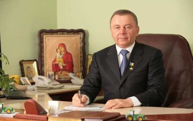 Тітушню, яку Гута використовує для віджиму землі і техніки, накрила вінницька поліція