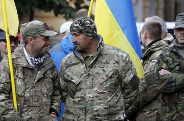 АТОшники сбросили мэра одного из городов со ступенек облгосадминистрации