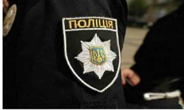 В Киеве полицейский обокрал суд