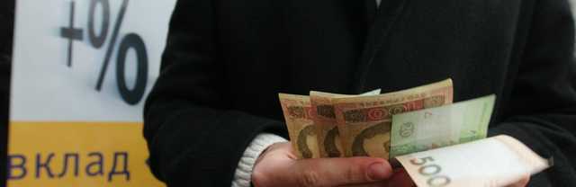 Коллекторы "Приватбанка" в подвале угрожали одесситке, отобрали ключи и угнали ее авто