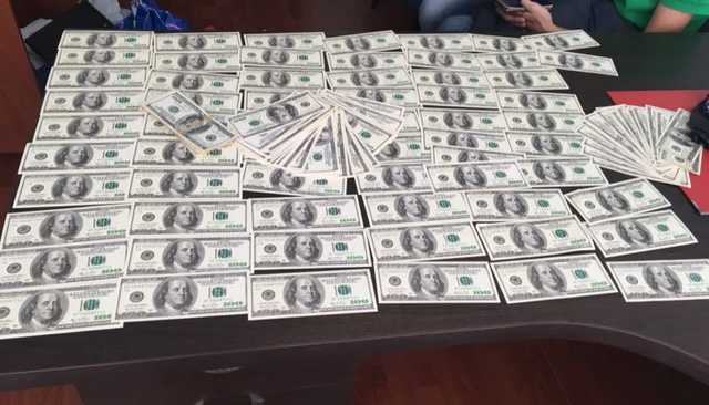 Следователя ГФС в Киевской области задержали за взятку в $ 20 тысяч