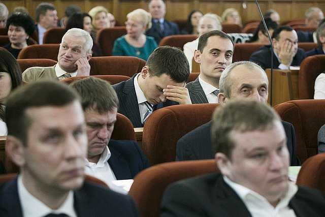 В Украине создали базу помощников местных депутатов