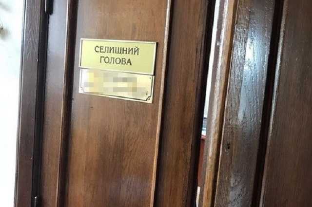 СБУ задержала на Волыни поселкового голову, занимавшегося вымогательством