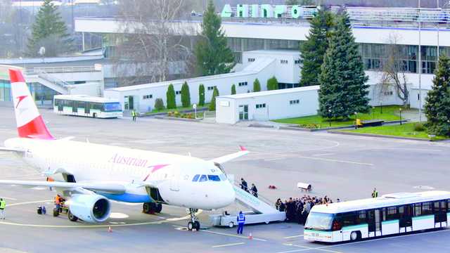 Все очень похоже на большую политику. Закроют ли авиасообщение для четверти Украины