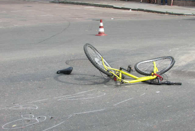 Джип насмерть збив велосипедиста у Києві