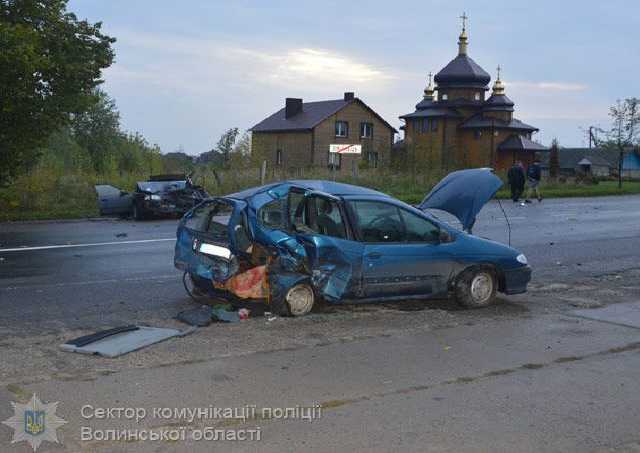 На Волыни два пьяных водителя устроили ДТП в котором пострадали 8 человек