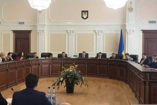 Порошенко подали 111 кандидатов в Верховный Суд