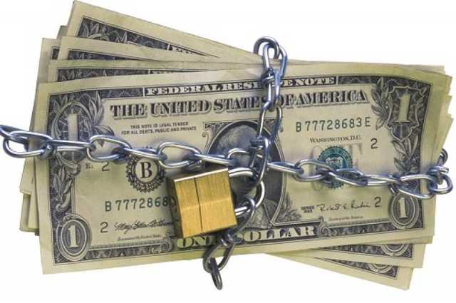 СМИ: Возврат депозитов под вопросом, банки требуют источник дохода