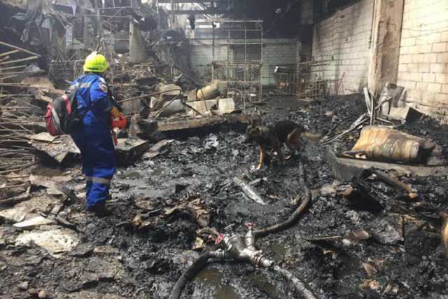 Под Киевом горело предприятие, есть жертвы