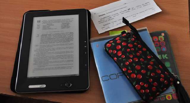 Почему переход на электронные учебники в школах Украины затягивается