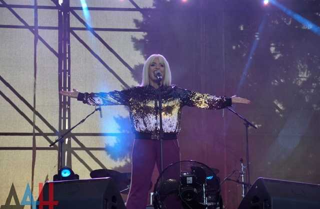 Развлекали террористов: российские музыканты засветились на Донбассе