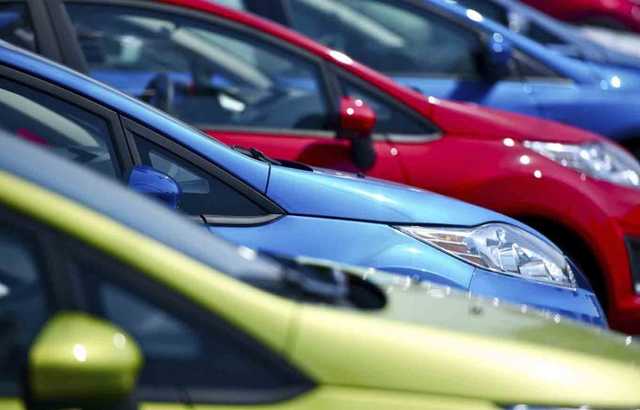 Украинцы раскупают новые автомобили все быстрее и быстрее