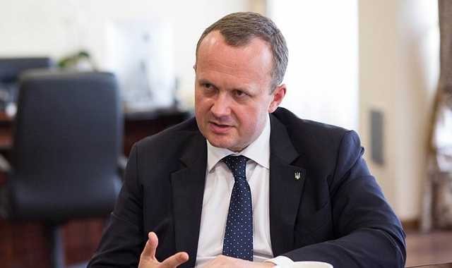 Скандальное решение министра Семерака подняло волну протеста