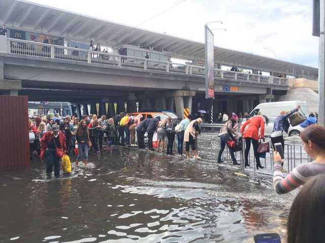 Мокрое дело: почему "Левобережную" затопило после ремонта за 200 млн
