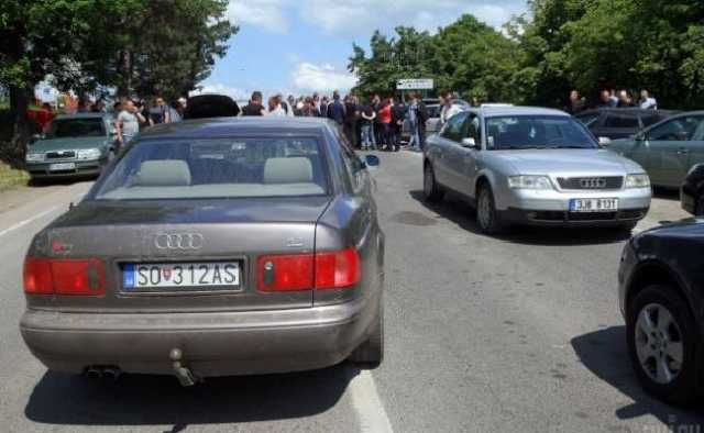 Лутковська поставила Авакову ультиматум у справі автівок з іноземною реєстрацією