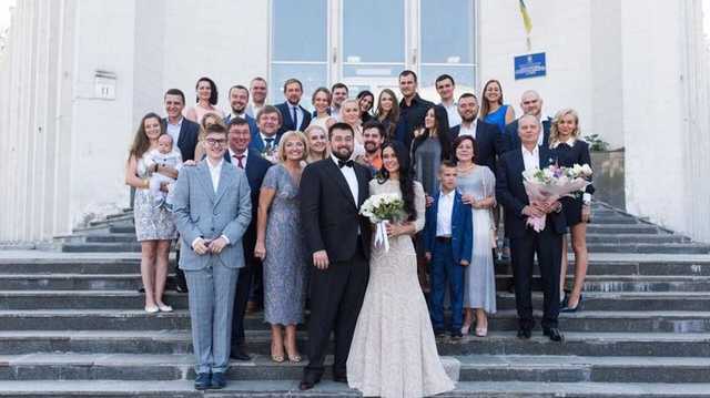 Генпрокурор Луценко очень рад, что его сын "женился на простой украинке"