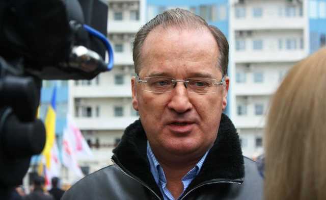 В соцсетях появилось фото раненого замглавы Одесской ОГА Радковского