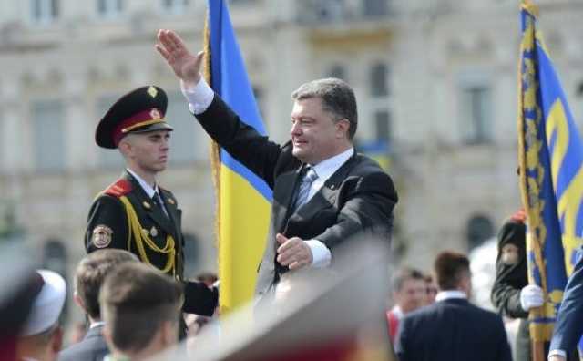 Оркестр Порошенко оденут за 1,4 млн гривен