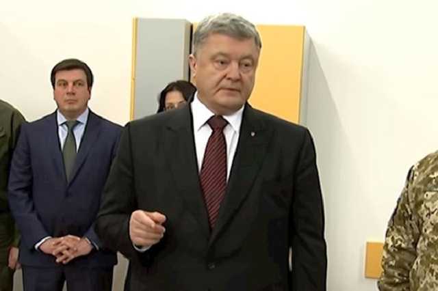 "Будем рубать руки!" Угрозы Порошенко нашли в "Вечернем квартале"