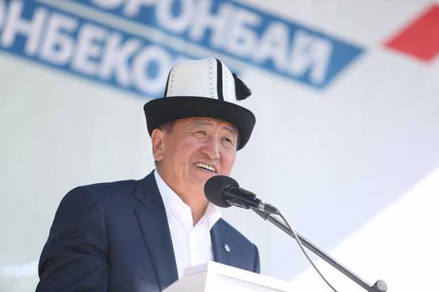 На президентських виборах у Киргизстані перемагає провладний кандидат