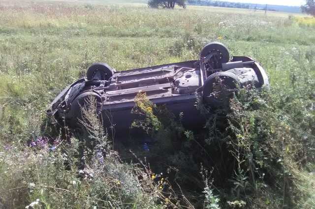 На Чернігівщині перекинулася автівка з п’ятьма дітьми