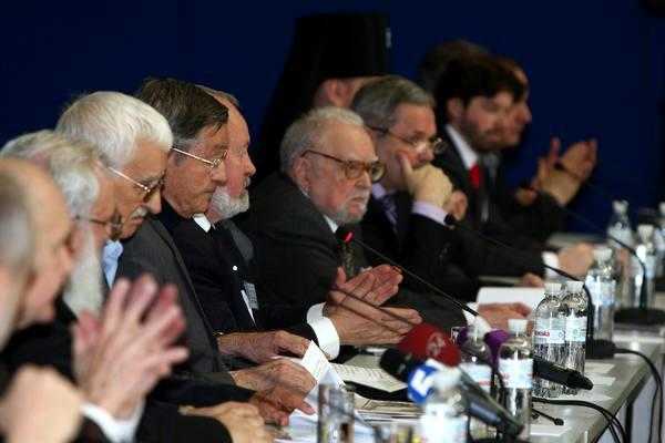 Група «Першого грудня»: Точку неповернення ще не пройдено