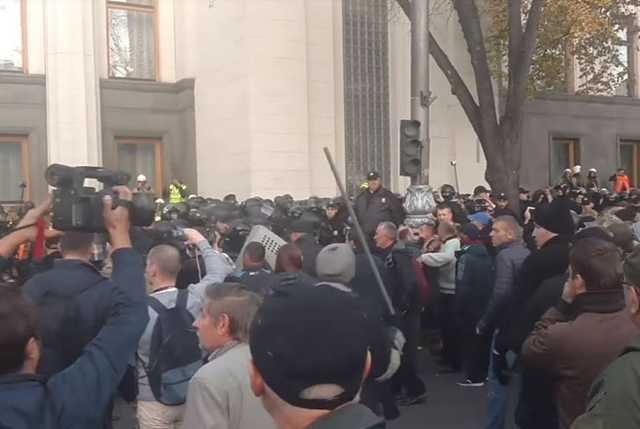 В полиции объяснили, что спровоцировало штурм под Радой