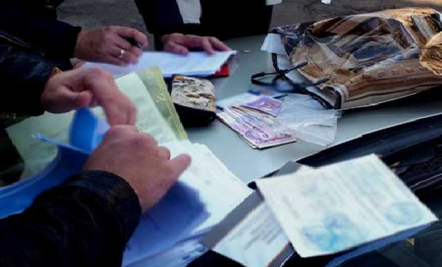 На взятке поймали еще троих работников вузов