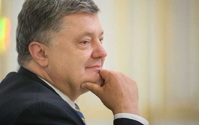 Порошенко может ввести военное положение, чтобы остаться у власти – эксперт