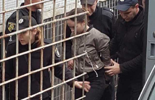 Появились первые фото Зайцевой после ареста