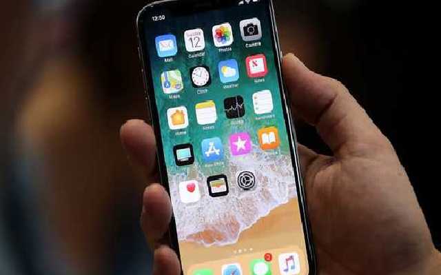 Apple выпустит iPhone "для бедных"