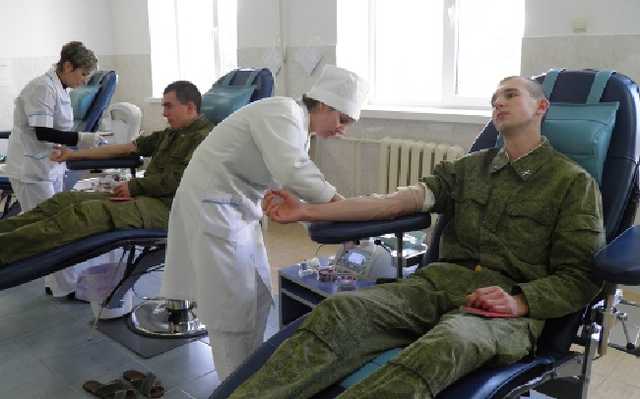 Во Львов доставили борт с ранеными бойцами АТО